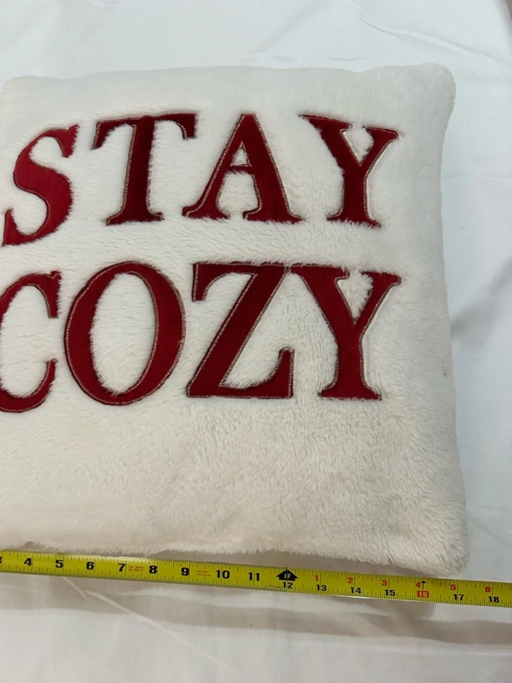 STAY COZY PLUSH THROW PILLOW CUSHION 18” WHITE FAUX FUR GOLD TRIM RED LETTER